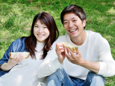 毎月22日は「ラブラブサンドの日」｜誰かと一緒に食べたいサンドの日